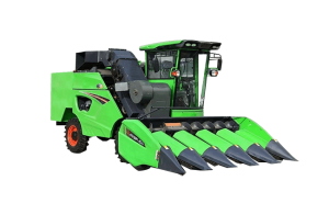 Self-propelled corn harvester 4YZP-5A